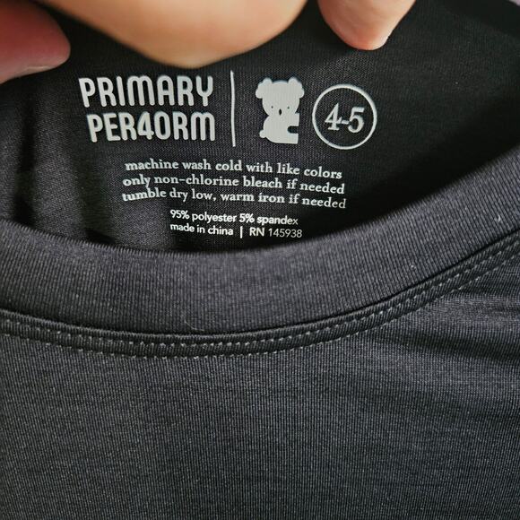 Primary Per4orm Kids Size 4-5 Long Sleeve Tee Shirt Solid Black Sporty Basic - Picture 3 of 4